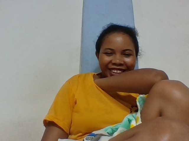 Juliah1a live cam on BongaCams