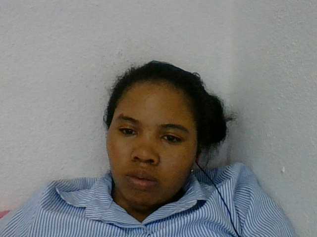 Juliah1a live cam on BongaCams