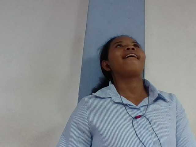 Juliah1a live webcam show