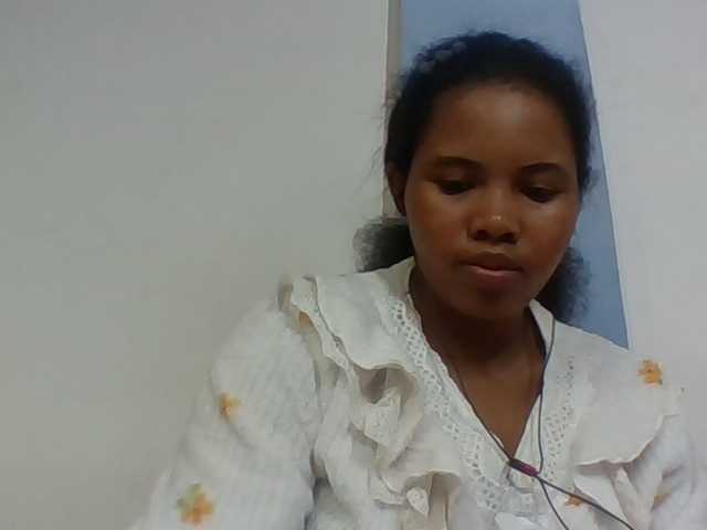Juliah1a live cam on BongaCams