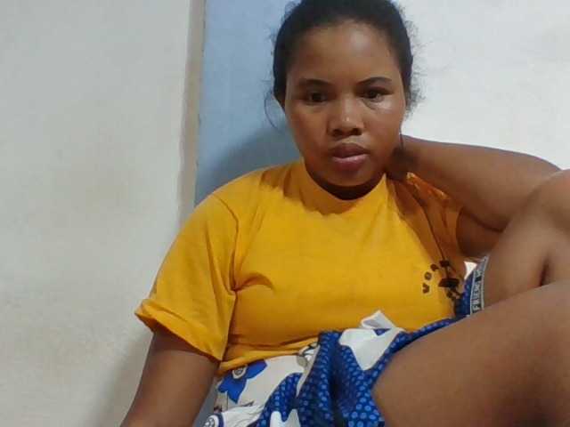 Juliah1a live cam on BongaCams