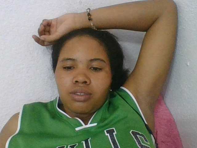 Juliah1a live cam on BongaCams