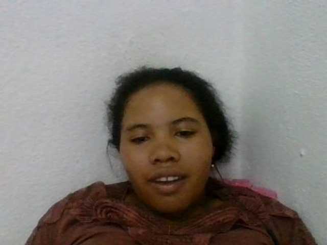 Juliah1a live cam on BongaCams