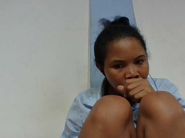 Juliah1a live cam on BongaCams