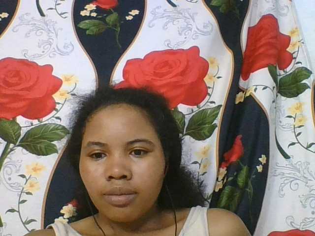 Juliah1a live cam on BongaCams