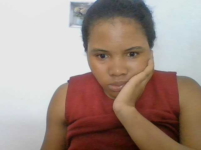 Juliah1a live cam on BongaCams