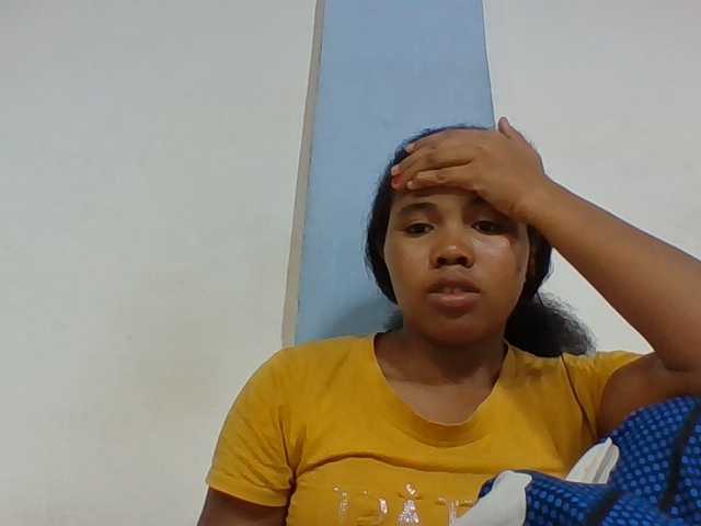 Juliah1a live cam on BongaCams