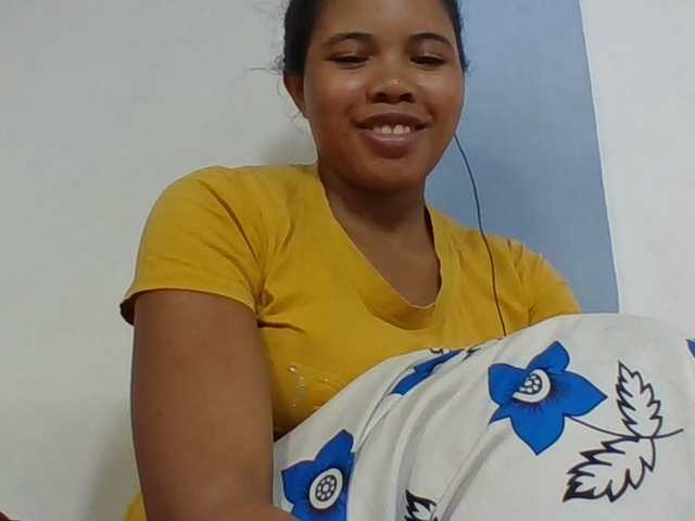 Juliah1a live cam on BongaCams