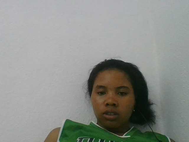 Juliah1a live cam on BongaCams