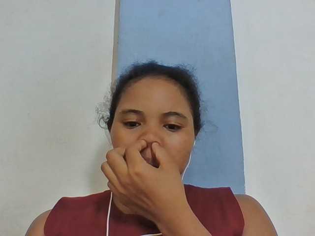 Juliah1a live cam on BongaCams