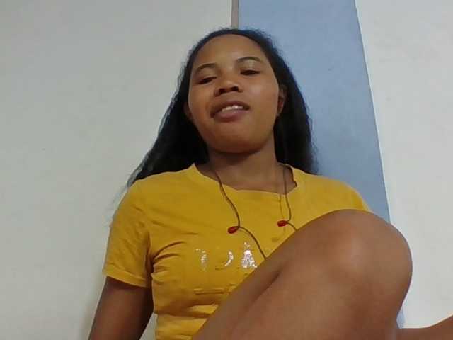 Juliah1a live cam on BongaCams