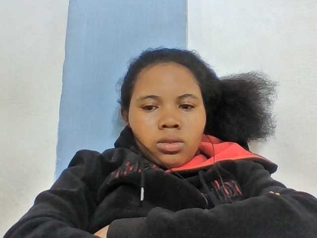 Juliah1a live cam preview