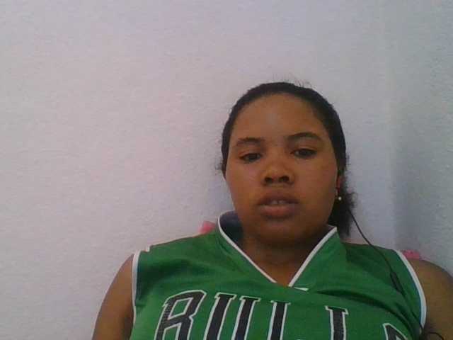 Juliah1a live cam on BongaCams
