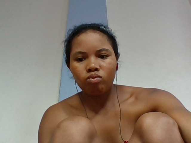 Juliah1a live cam on BongaCams