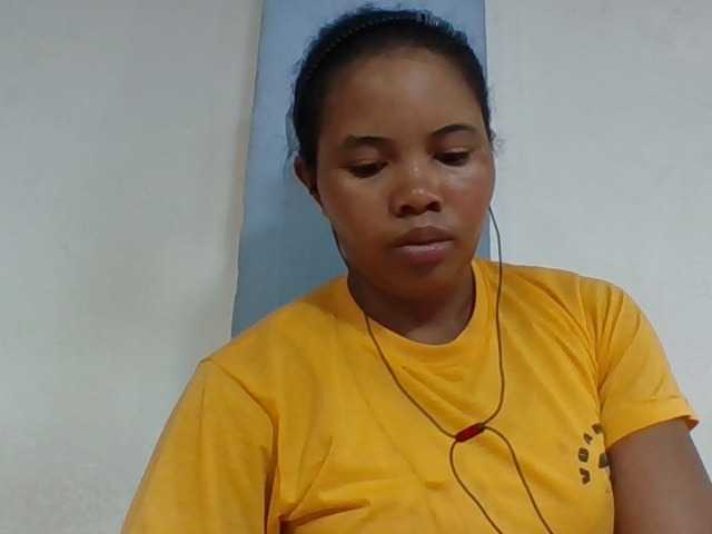Juliah1a live cam on BongaCams