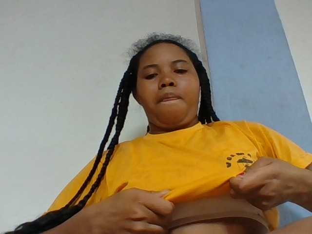 Juliah1a live cam on UnifiedCams