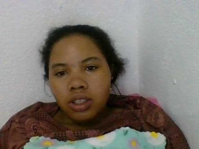 Juliah1a live cam on BongaCams