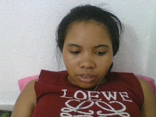 Juliah1a live cam on BongaCams