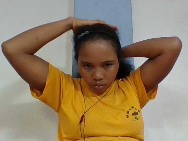 Juliah1a live cam on BongaCams