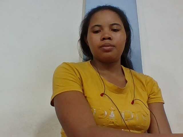 Juliah1a live cam on BongaCams