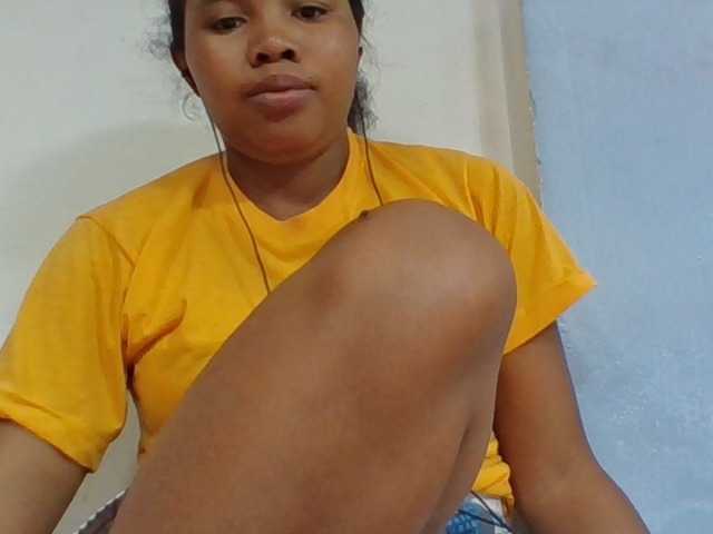 Juliah1a live cam on BongaCams