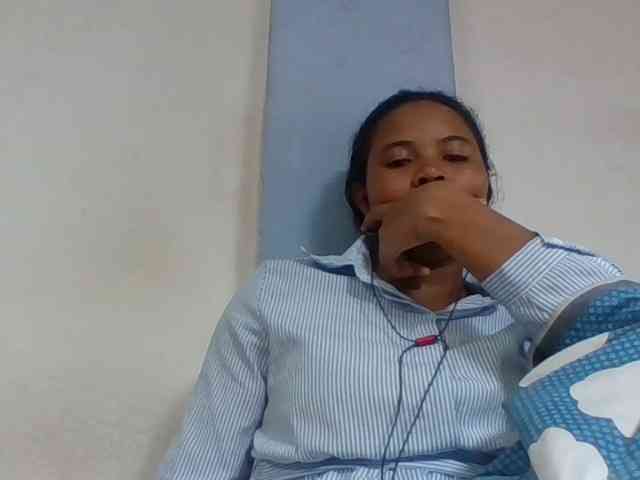 Juliah1a webcam