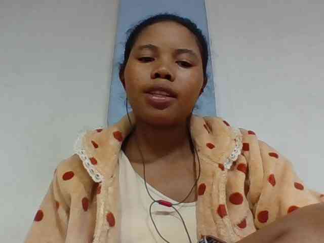 Juliah1a webcam
