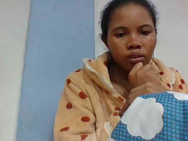 Juliah1a webcam