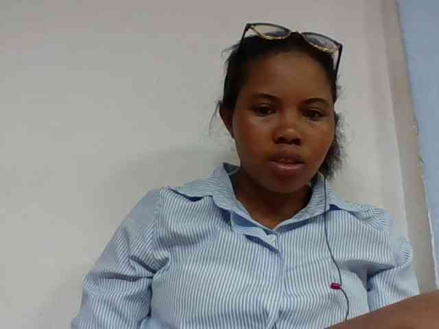 Juliah1a webcam