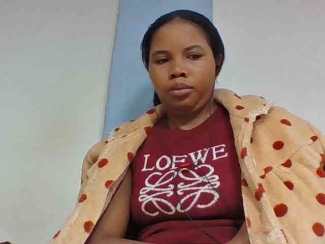 Juliah1a webcam