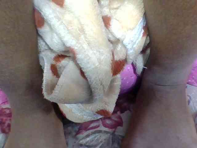 Juliah1a webcam