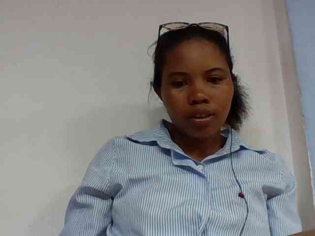 Juliah1a webcam