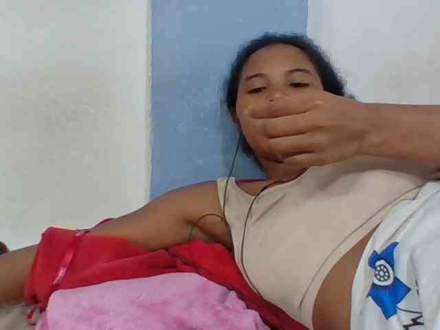 Juliah1a webcam
