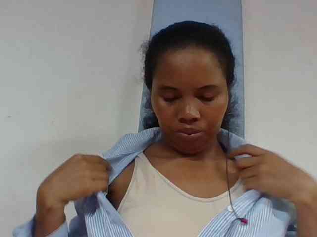 Juliah1a webcam