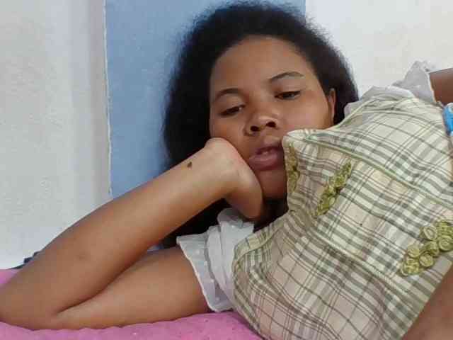 Juliah1a webcam