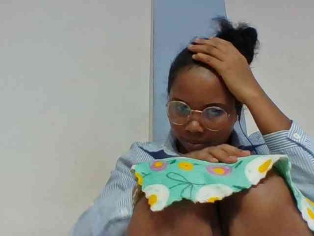 Juliah1a webcam
