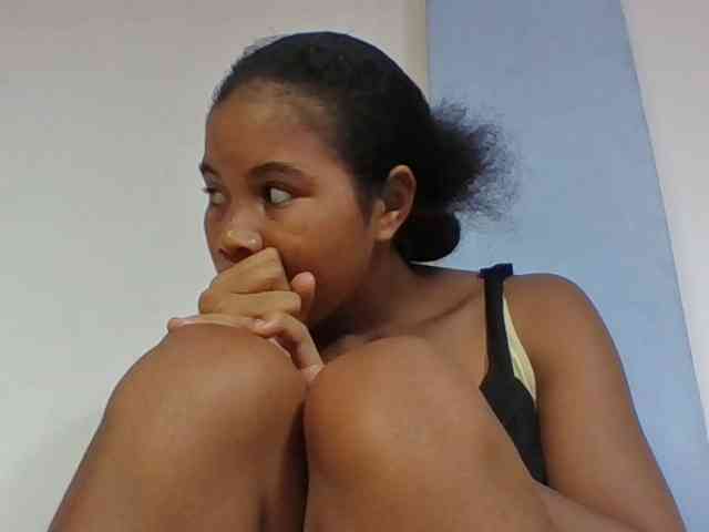 Juliah1a webcam