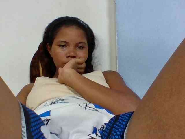 Juliah1a webcam