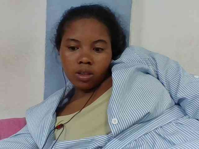 Juliah1a webcam