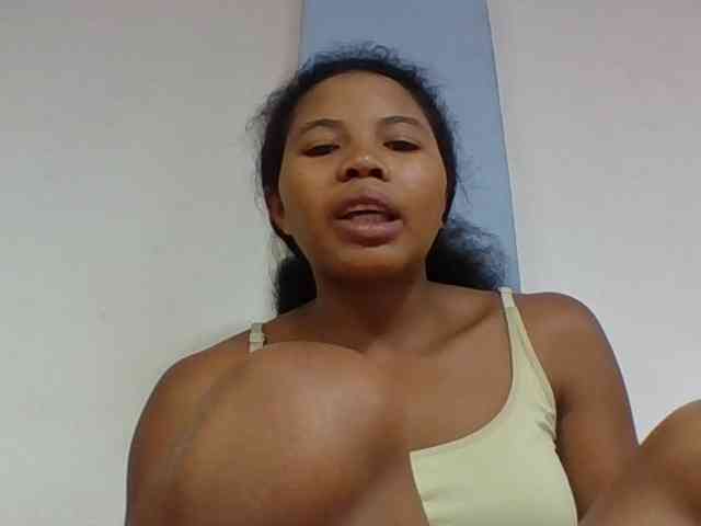 Juliah1a webcam
