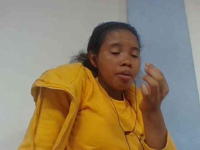 Juliah1a webcam