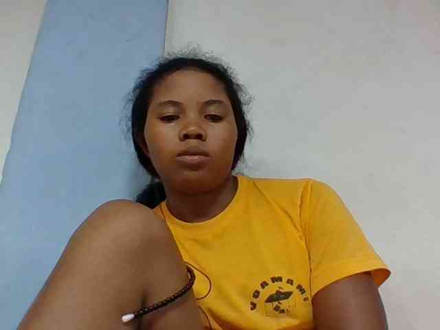 Juliah1a webcam
