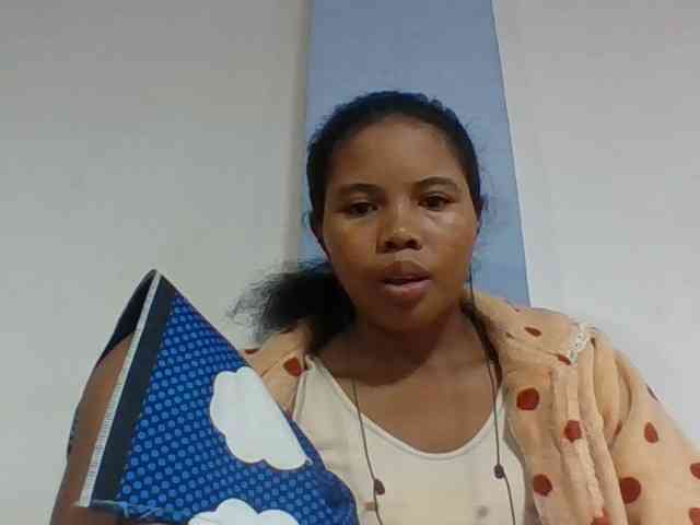 Juliah1a webcam