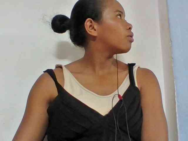 Juliah1a webcam
