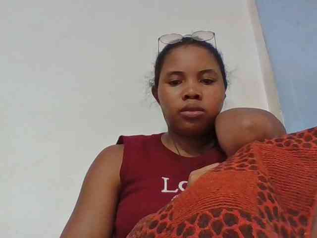Juliah1a webcam