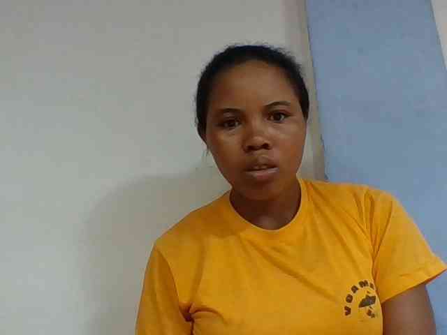 Juliah1a webcam