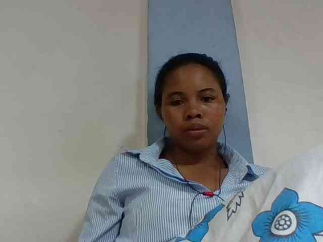 Juliah1a webcam