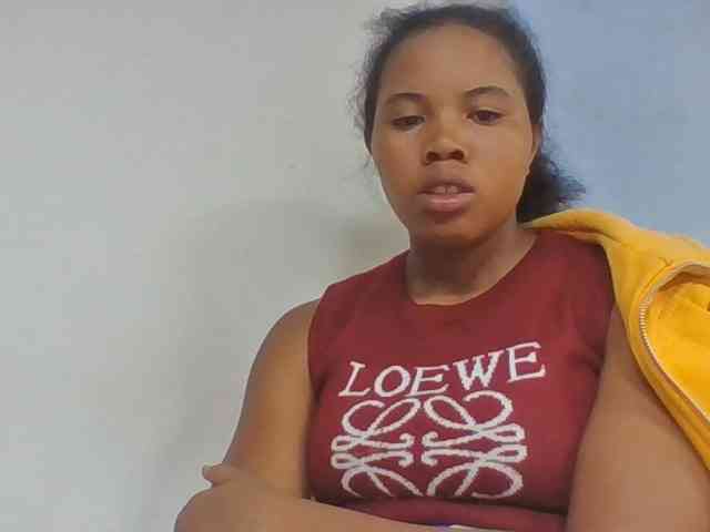 Juliah1a webcam