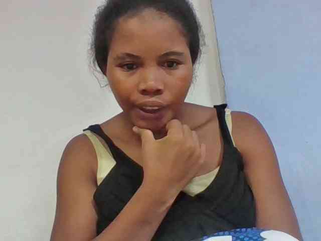 Juliah1a webcam