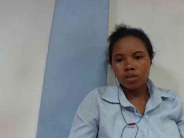 Juliah1a webcam
